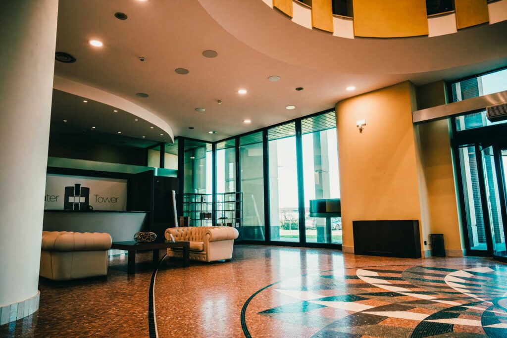 Center-Tower-Chi-Siamo